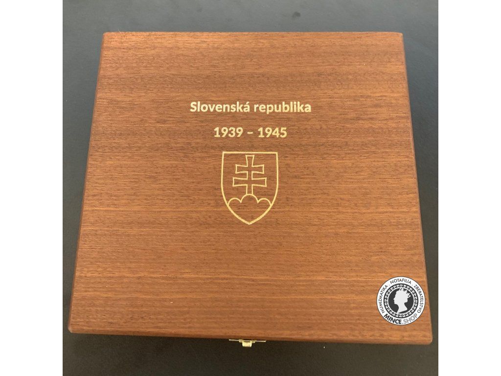 Drevená kazeta na mince Slovenského Štátu 1939-1945 bez variant